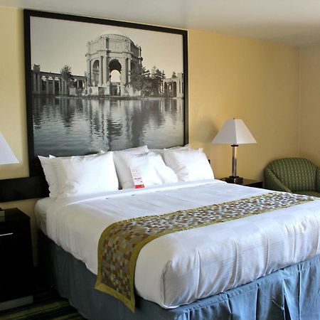 Super 8 By Wyndham Vallejo/Napa Valley Cameră foto